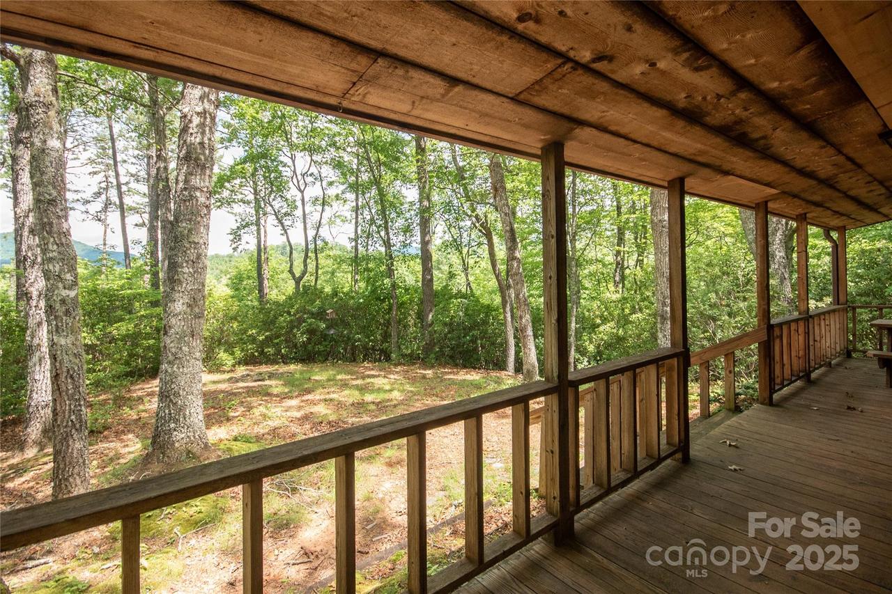 585 Bonfire Dr. #10, Franklin, NC 28734