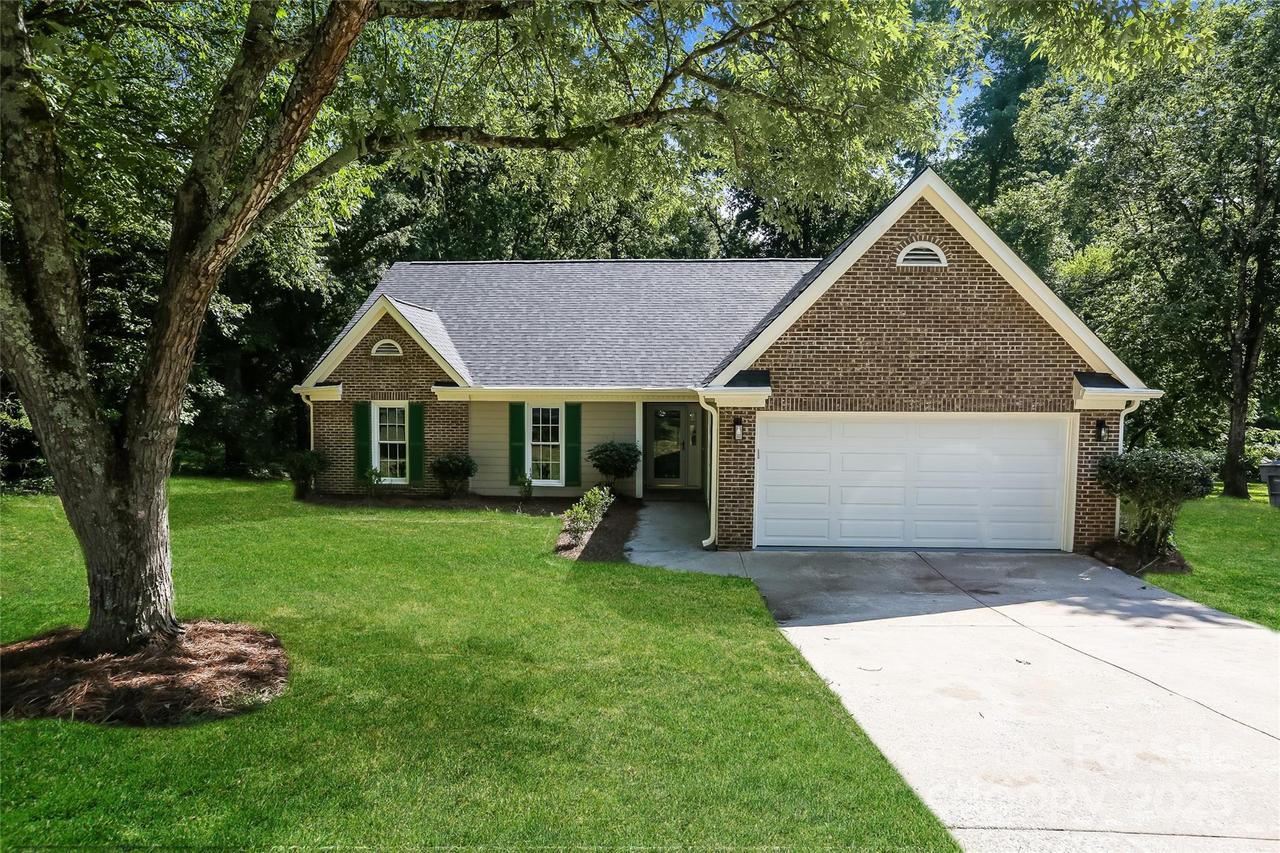9409 Vera Jones Ln., Charlotte, NC 28213