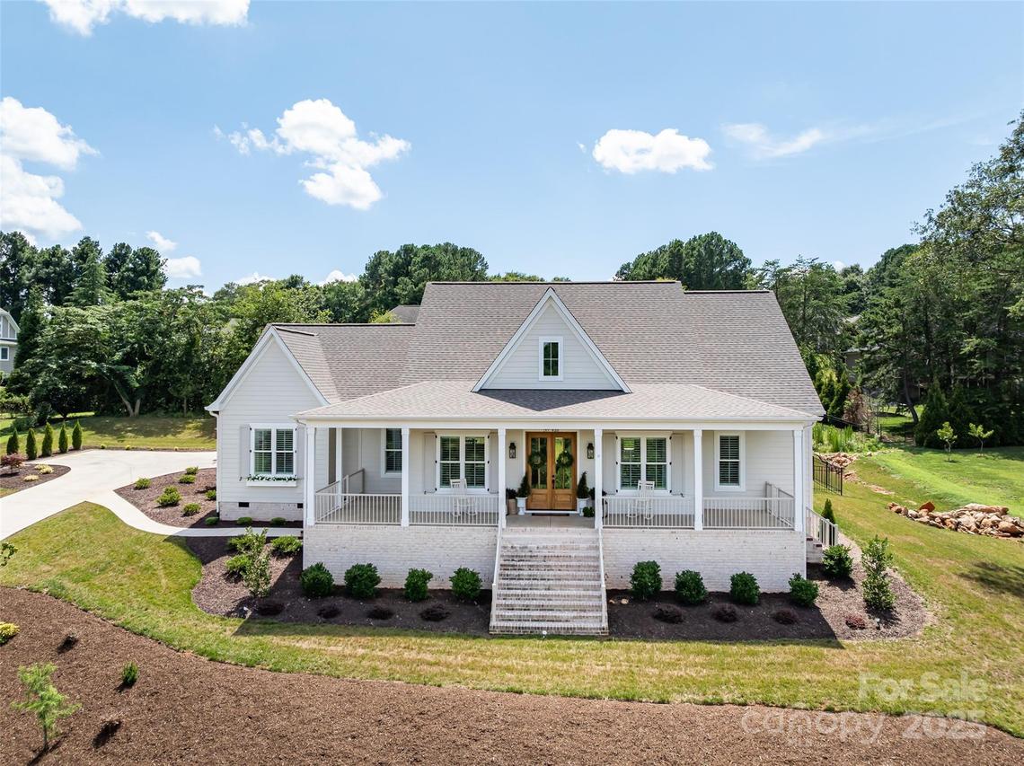 416 Yorkfield Dr., Shelby, NC 28150
