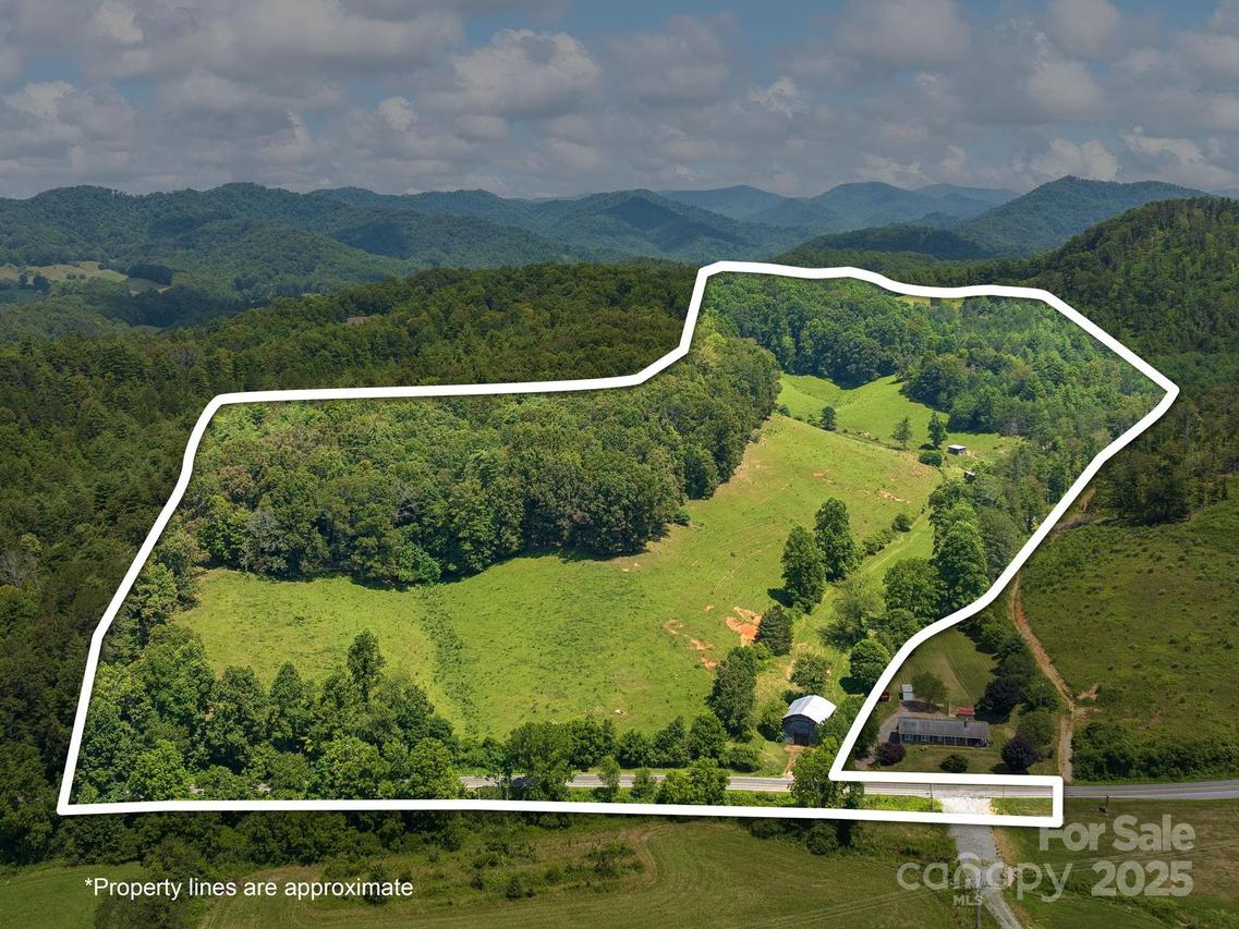 821 Crooked Creek Rd., Mars Hill, NC 28754