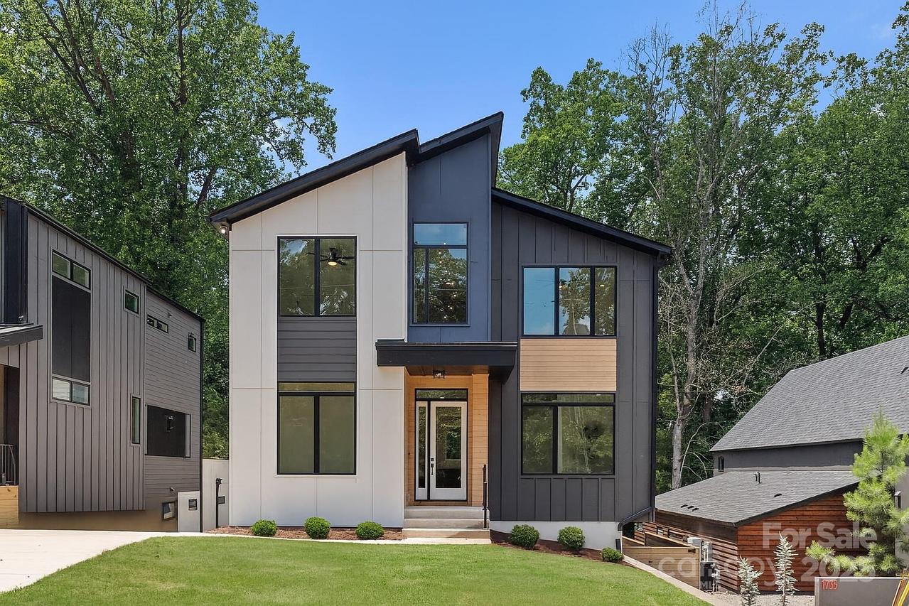1727 Seifert Cir., Charlotte, NC 28205