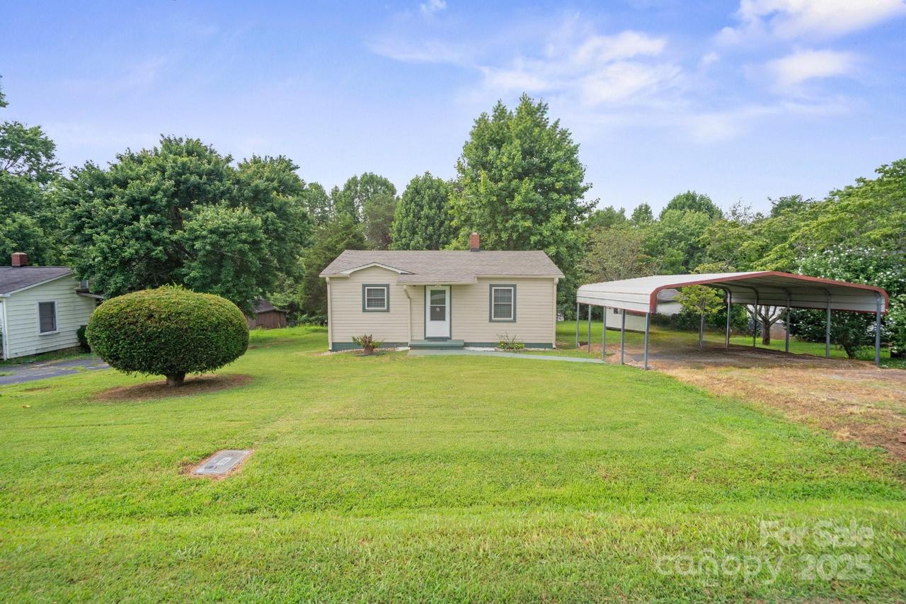 2321 Cline St., Statesville, NC 28677