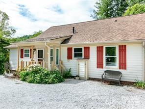 12 Laurel Trail Dr., Fairview, NC 28730