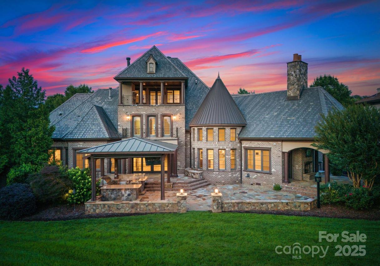 300 Eagle Bend Dr., Waxhaw, NC 28173