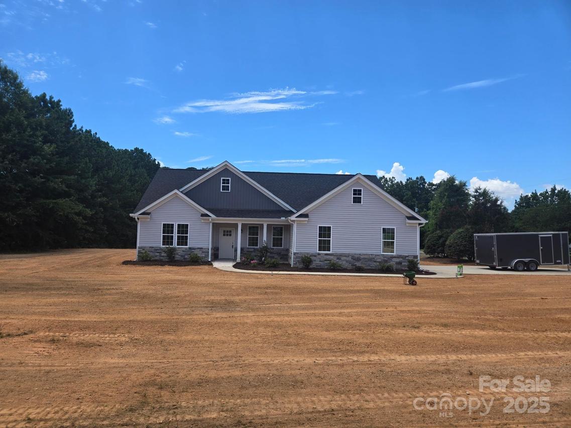 1025 Emanuel St., Kannapolis, NC 28081
