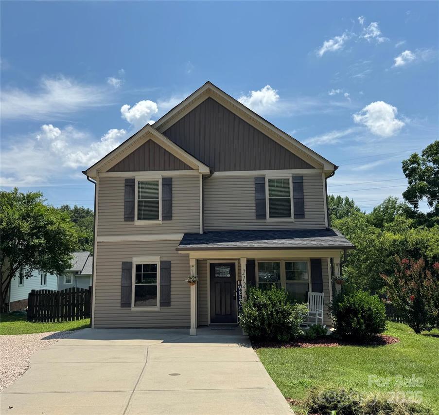 212 Old Centergrove Rd., Kannapolis, NC 28083