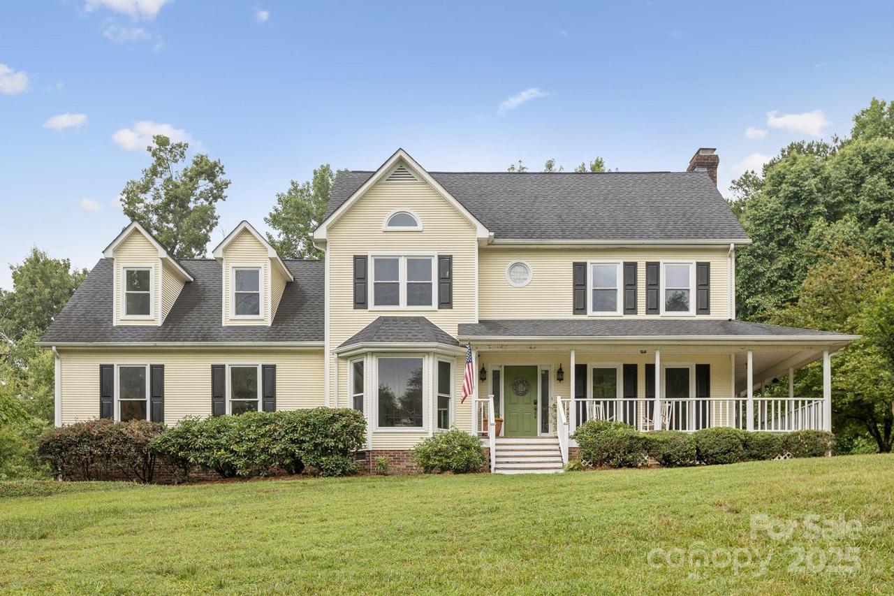 851 Tanglewood Dr., Concord, NC 28025