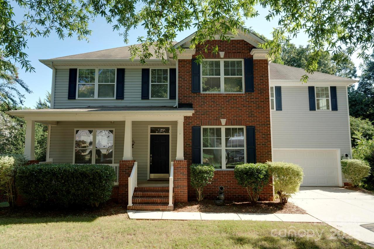 6213 Colonial Garden Dr., Huntersville, NC 28078