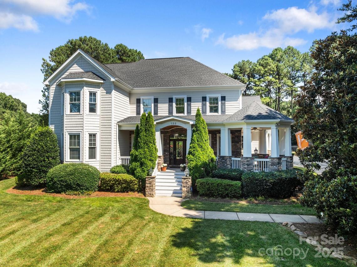 123 Yellow Jacket Cir., Mooresville, NC 28117