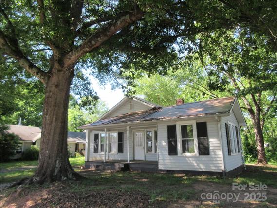 New Homes For Sale This Week That Attend Spindale Elementary School: June 27th to July 3rd