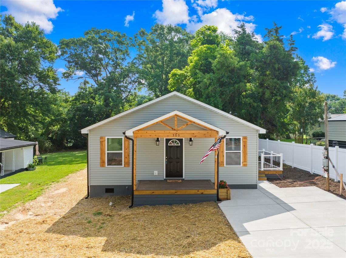 500 North Dr., Cherryville, NC 28021