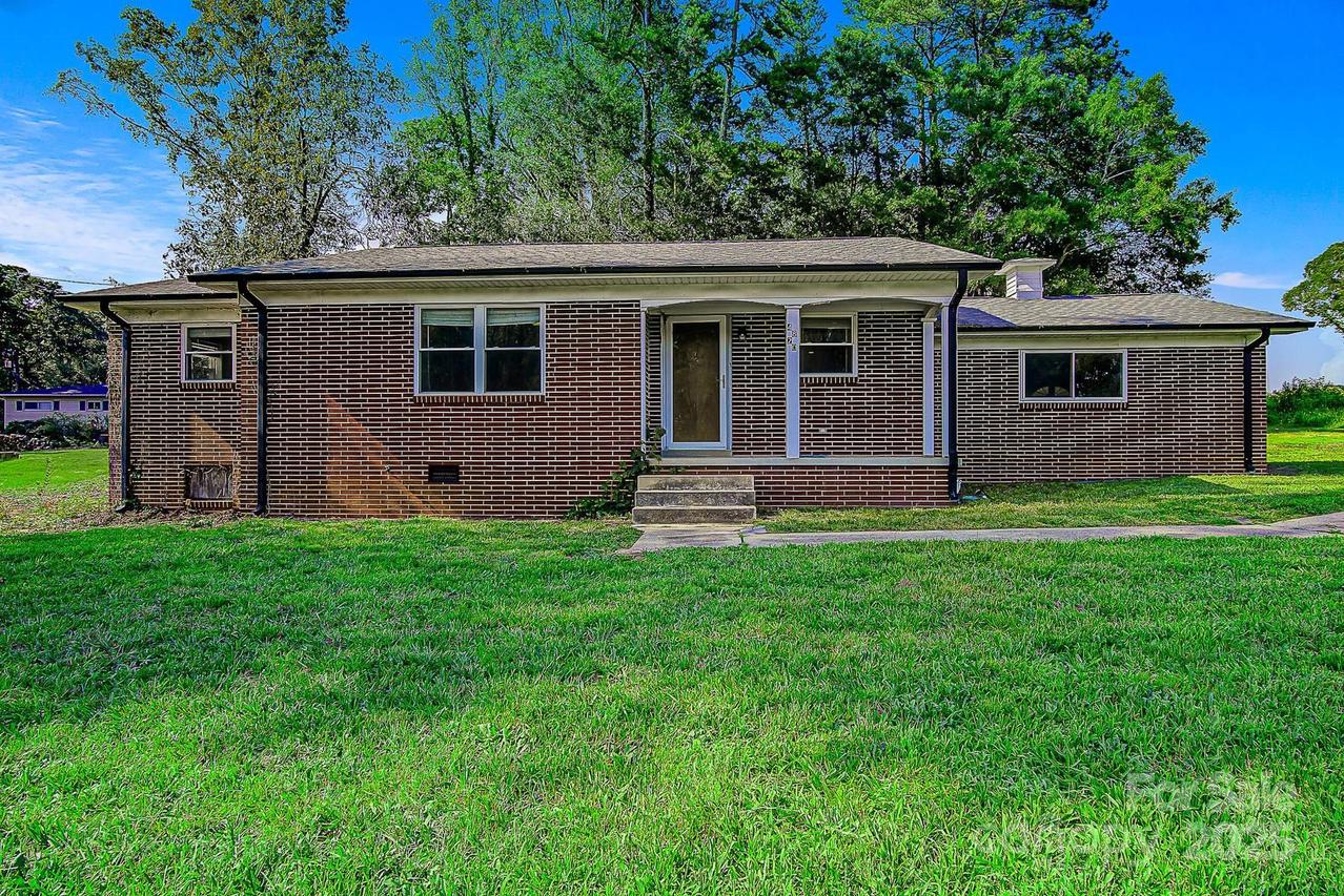 4820 Mooresville Rd., Kannapolis, NC 28081