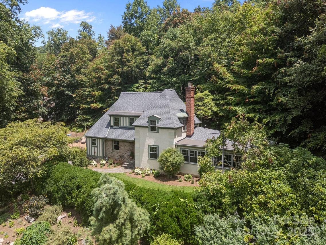 12 Rice Branch Rd., Asheville, NC 28804