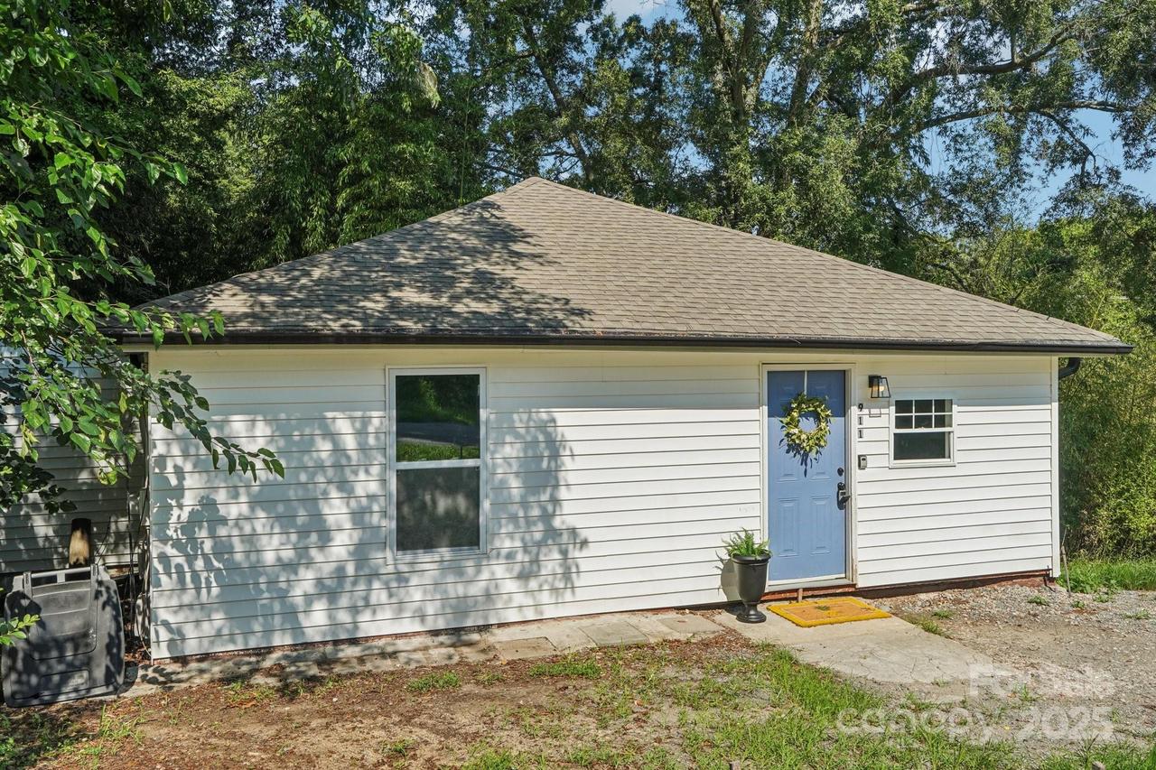 911 Elm St., Kannapolis, NC 28081