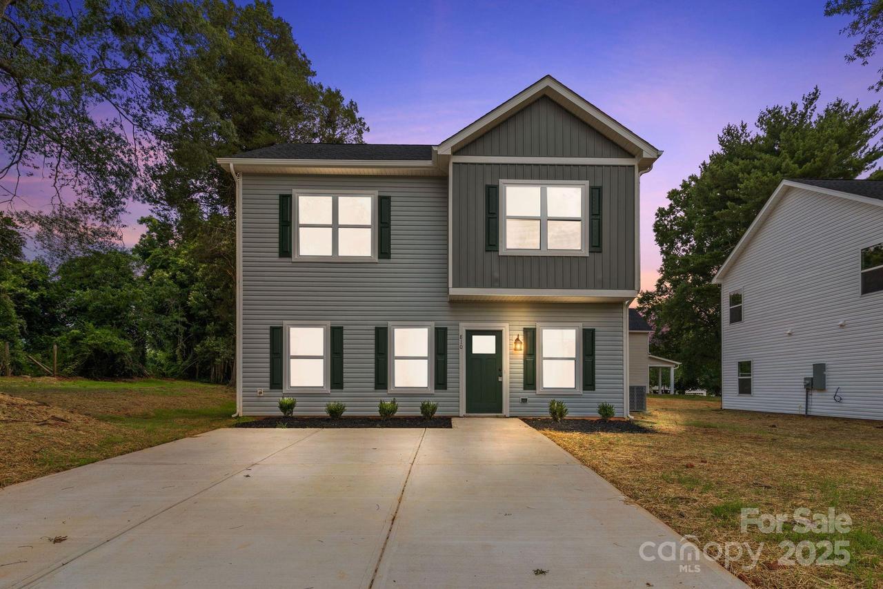 810 Wesley Dr., Statesville, NC 28677