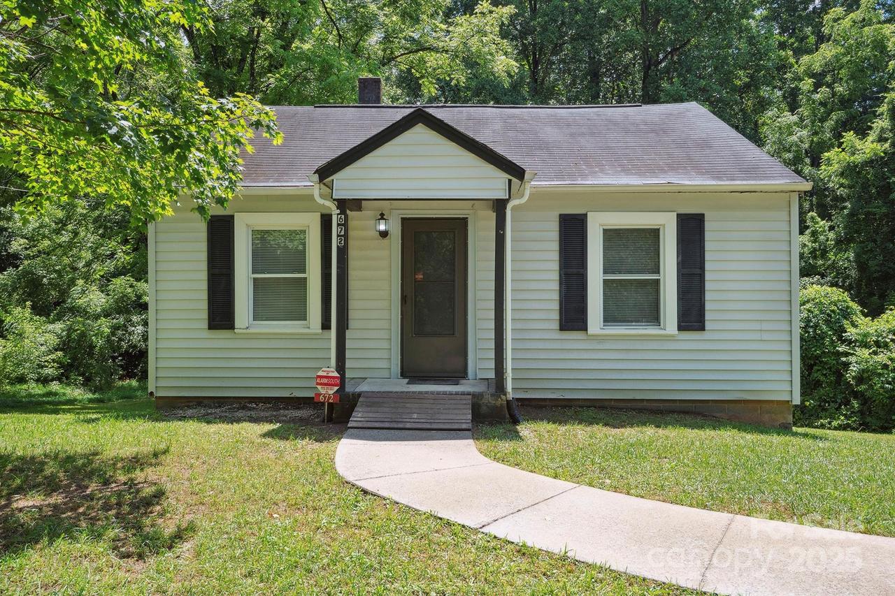 672 Old Salisbury Rd., Statesville, NC 28677