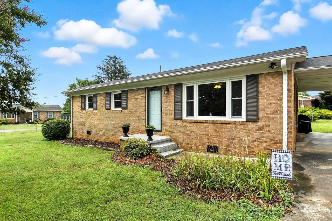 8540 Homer Evans Ave., Connelly Springs, NC 28612