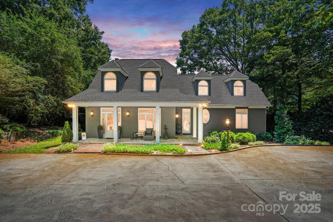 7040 Hyde St., Sherrills Ford, NC 28673