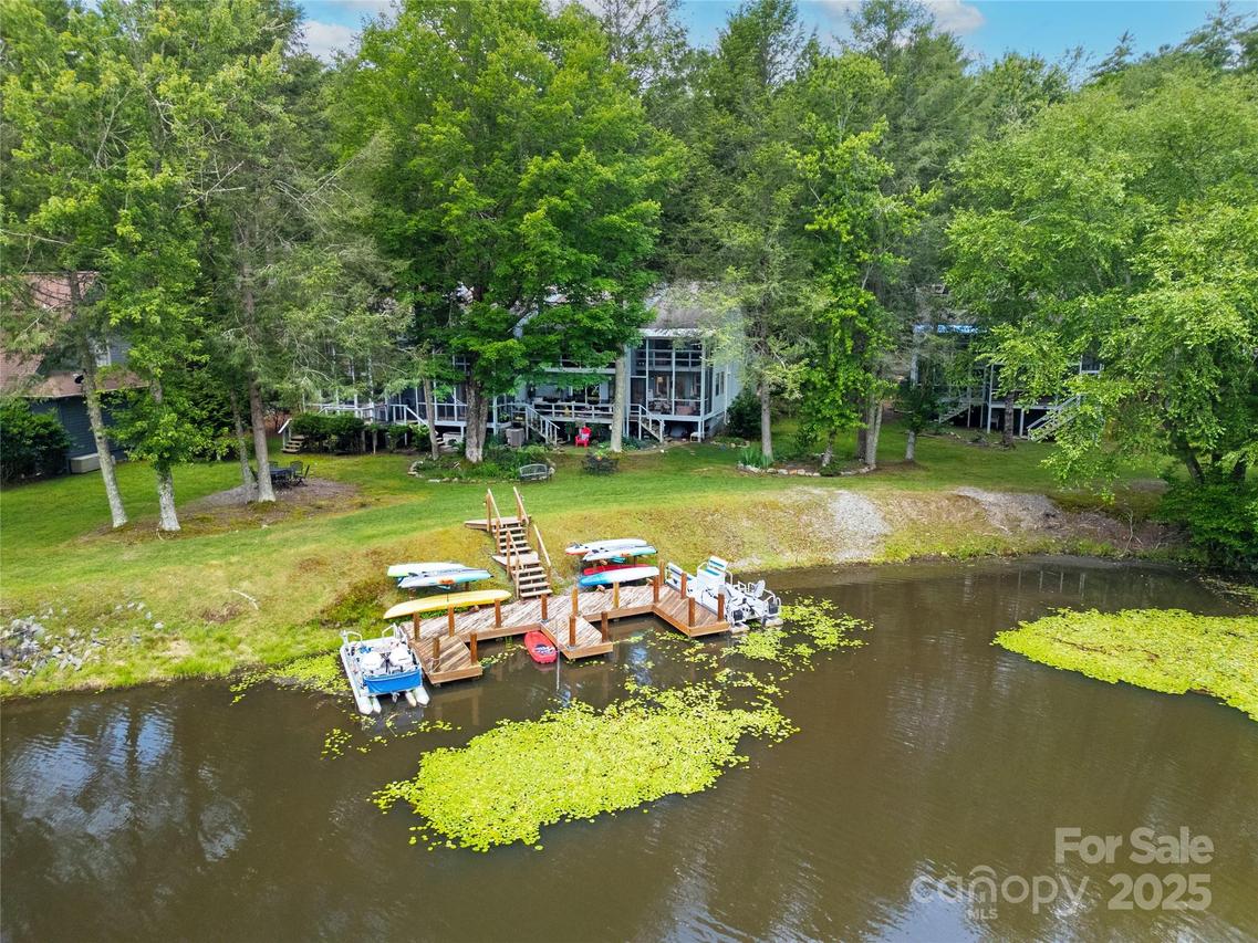49 Lakeside Villas Dr., Brevard, NC 28712
