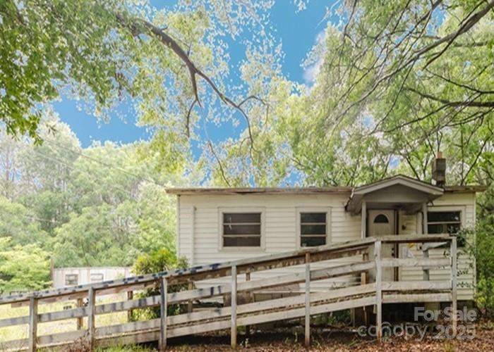 114 Shady Ln., Mooresboro, NC 28114