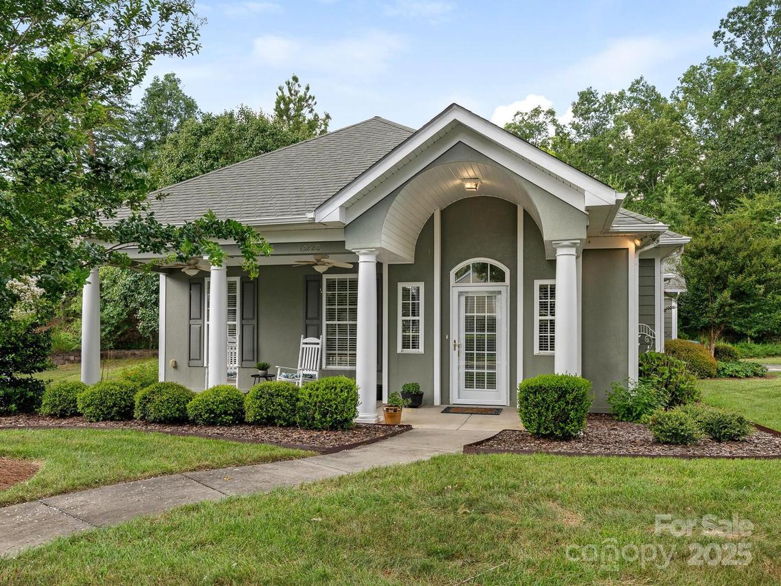 13220 Old Compton Ct., Pineville, NC 28134