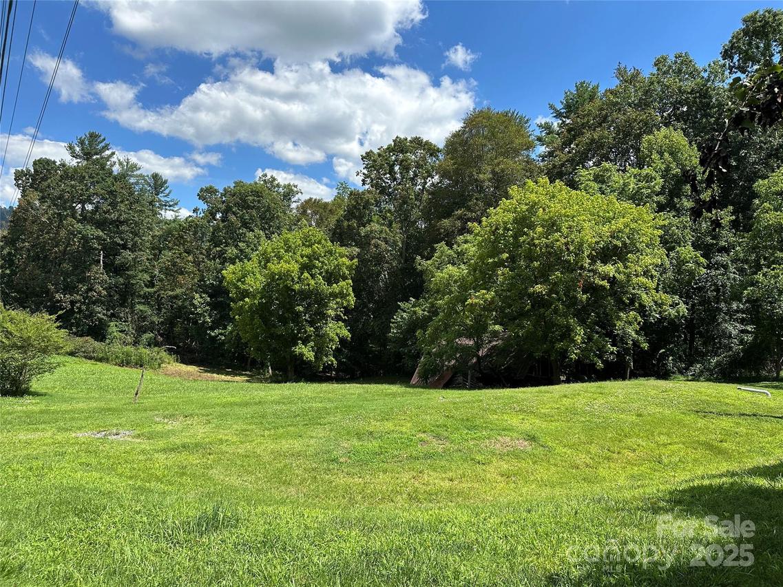 9999 Clarks Chapel Rd., Weaverville, NC 28787