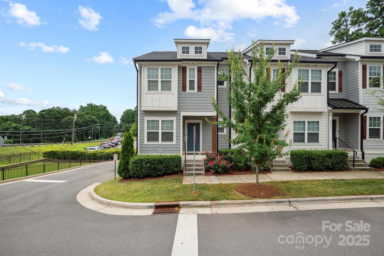 5020 Belmont Crossing Dr., Belmont, NC 28012