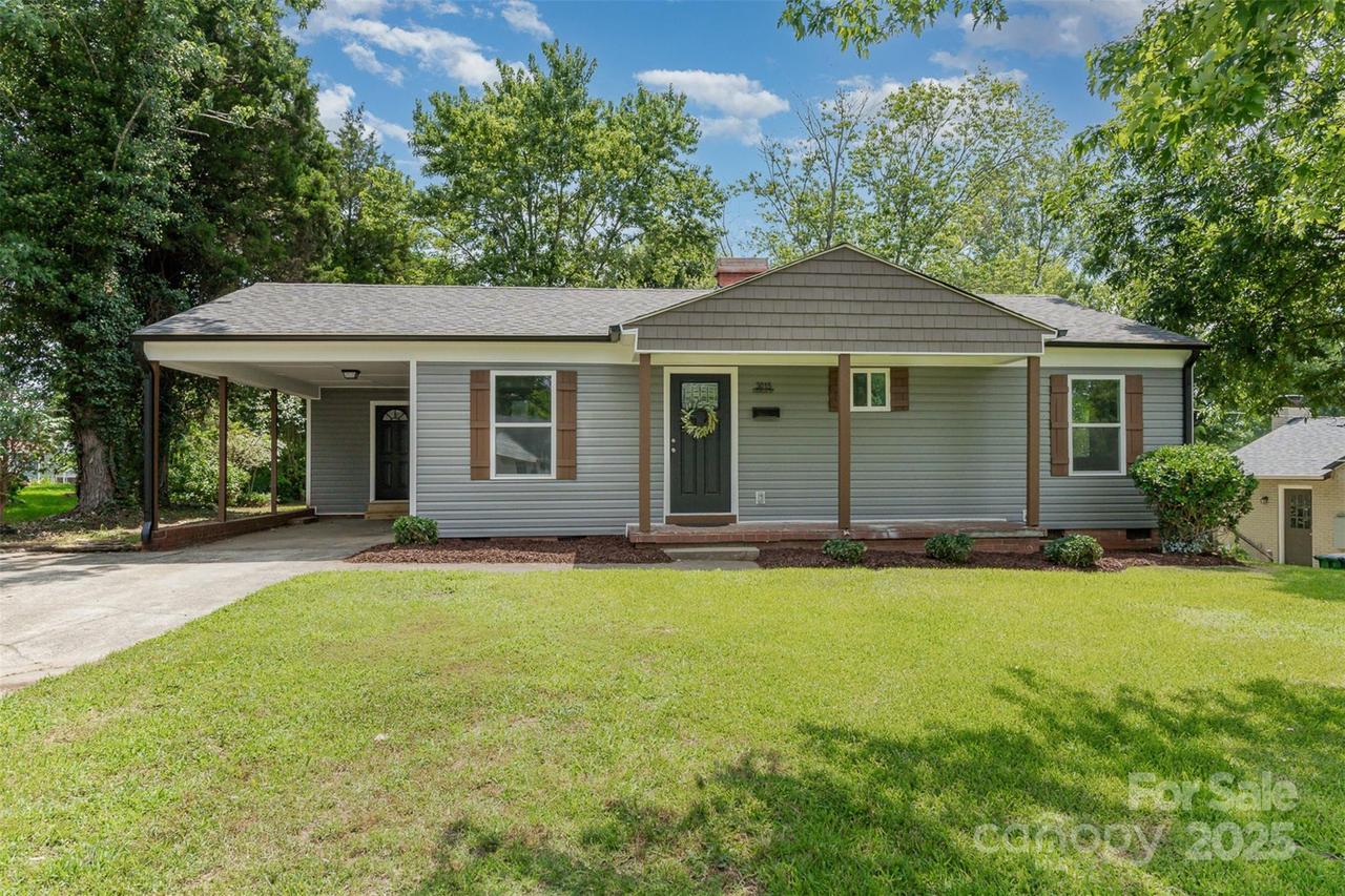 3015 Lasalle St., Charlotte, NC 28216