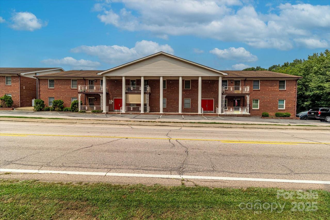 2116 S Main St., Kannapolis, NC 28081