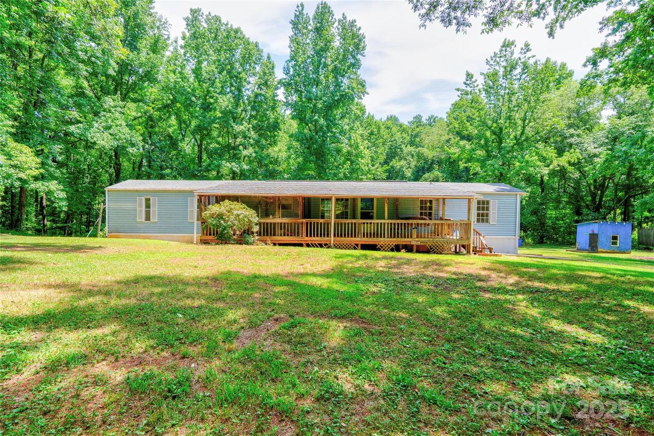 121 Whipporwill Ct., Grover, NC 28073