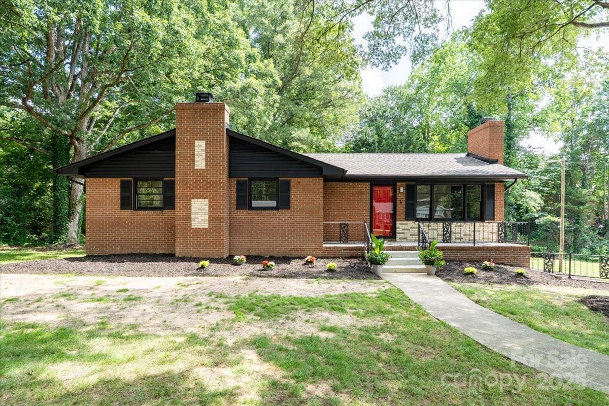 1001 Hoke St., Kannapolis, NC 28081