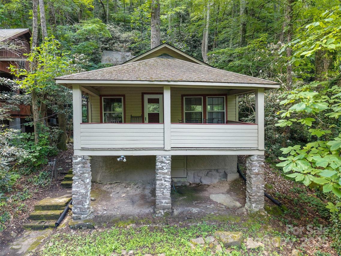 328 Texas Rd., Montreat, NC 28757