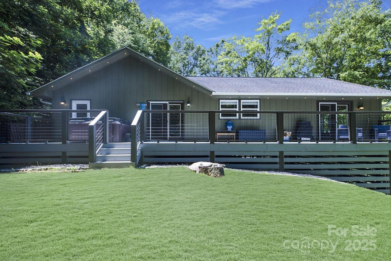 373 Fox Trace Dr., Sylva, NC 28779