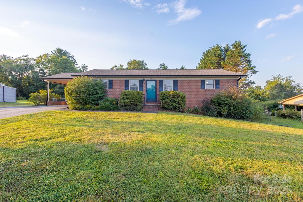 101 Hillsdale Ln., Taylorsville, NC 28681