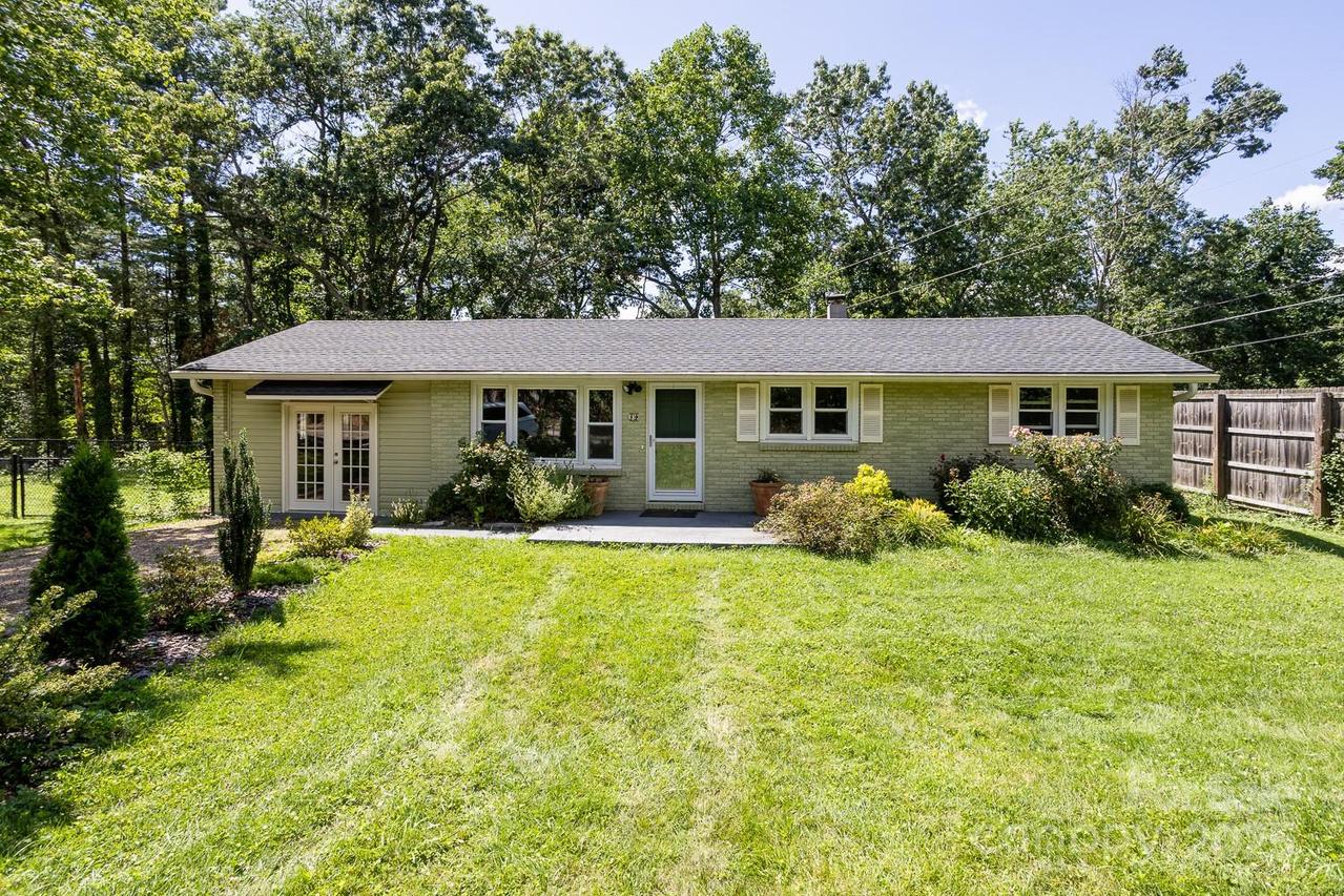 50 Taft St., Black Mountain, NC 28711