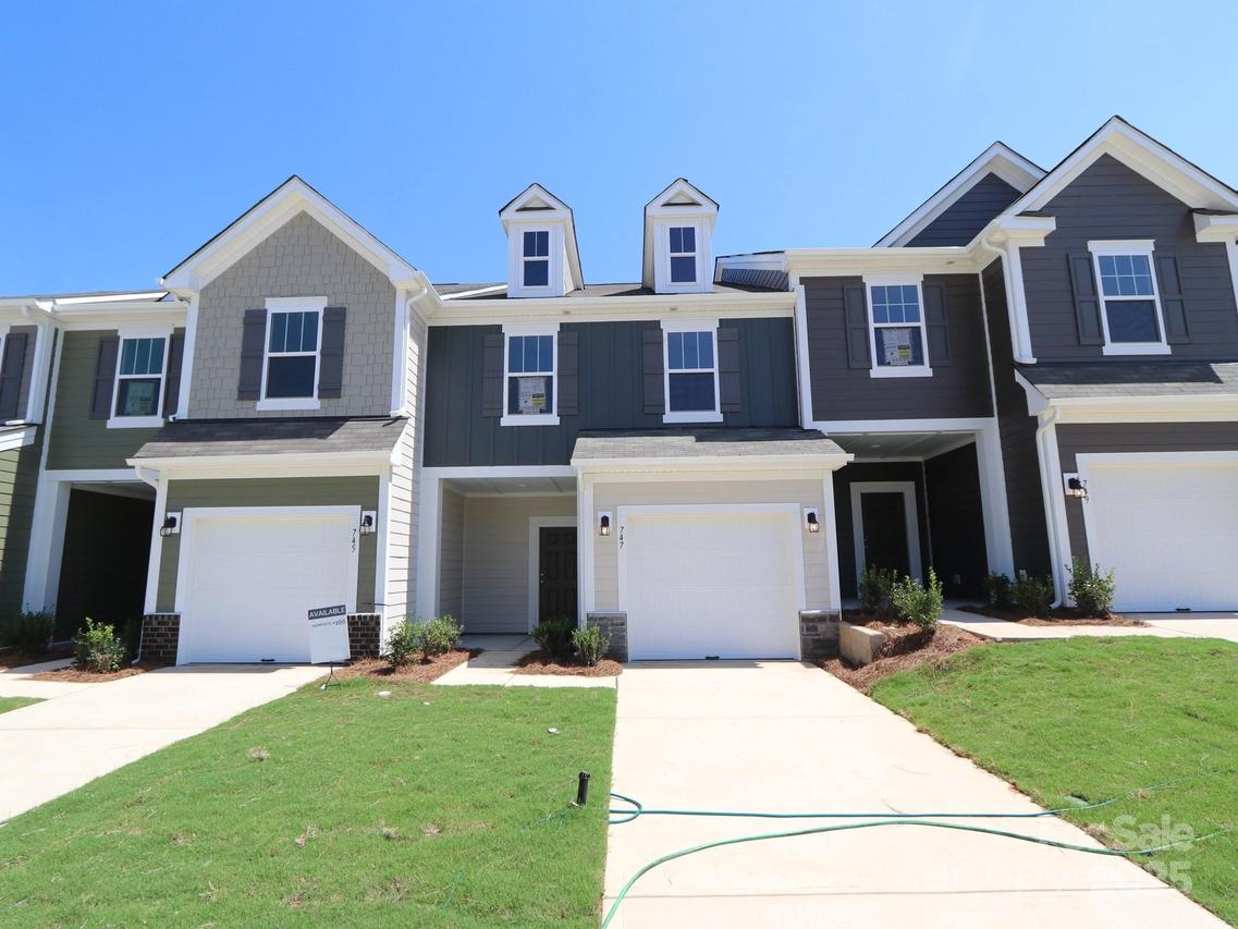 747 Lockhaven Dr., Concord, NC 28027