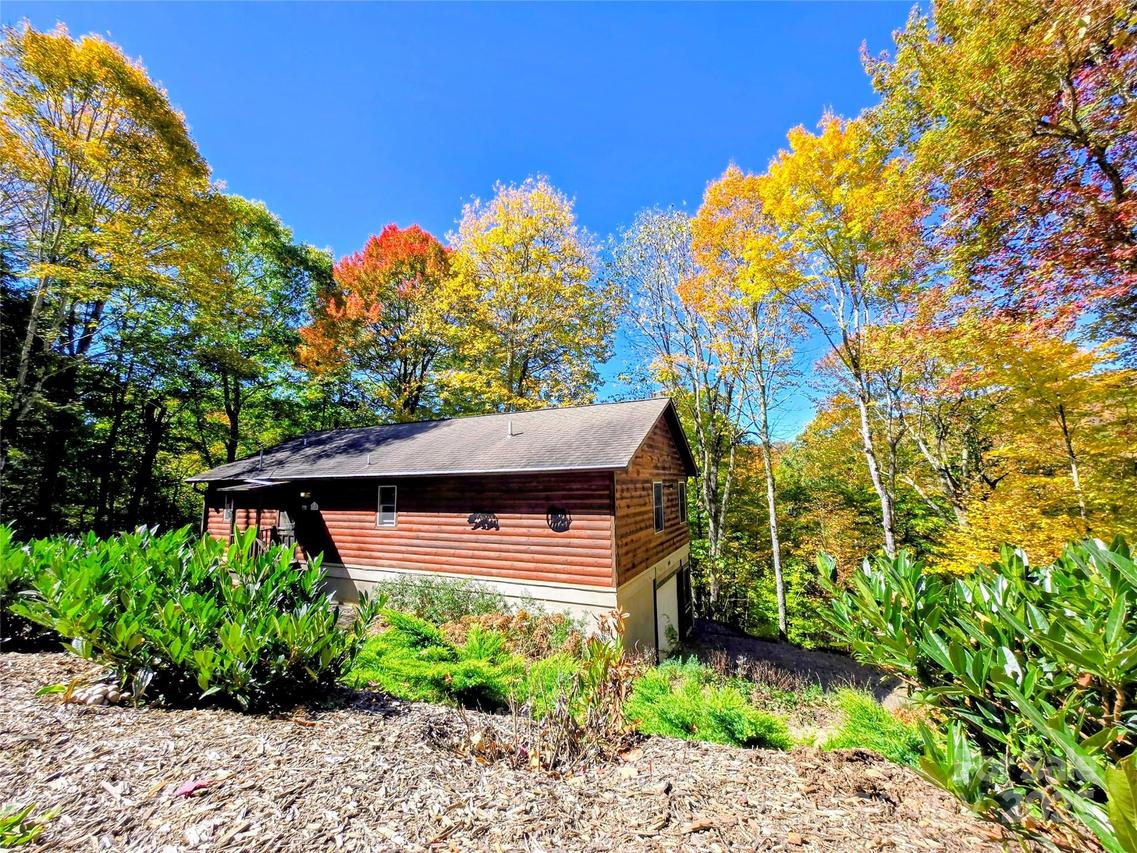 1158 Plott Balsam Rd., Maggie Valley, NC 28751