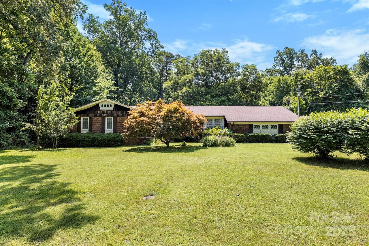 218 Rose St., Mount Holly, NC 28120