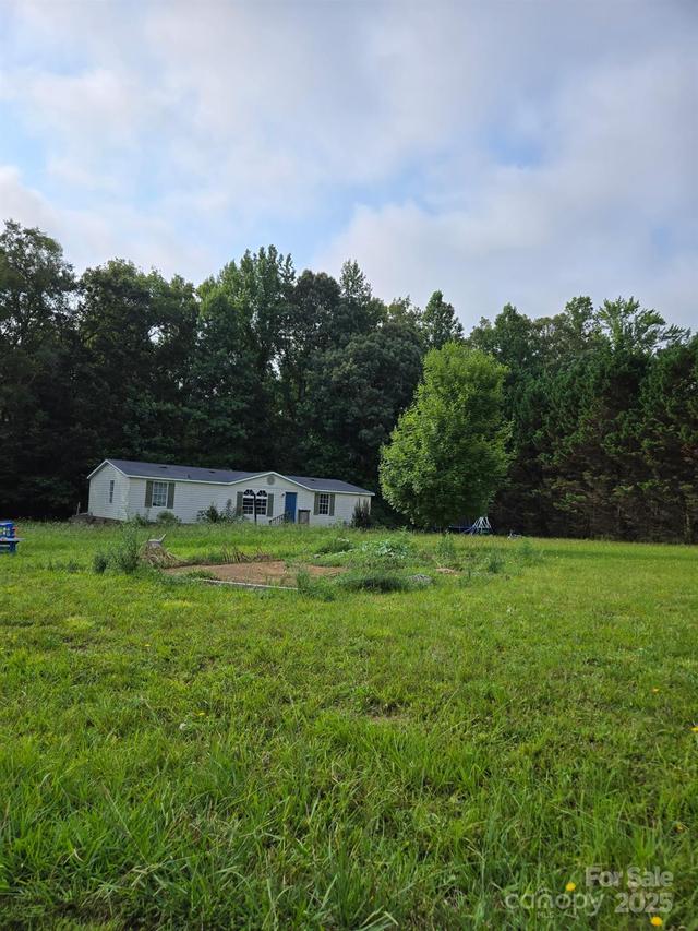 245 Waycross Dr., Rockwell, NC 28138