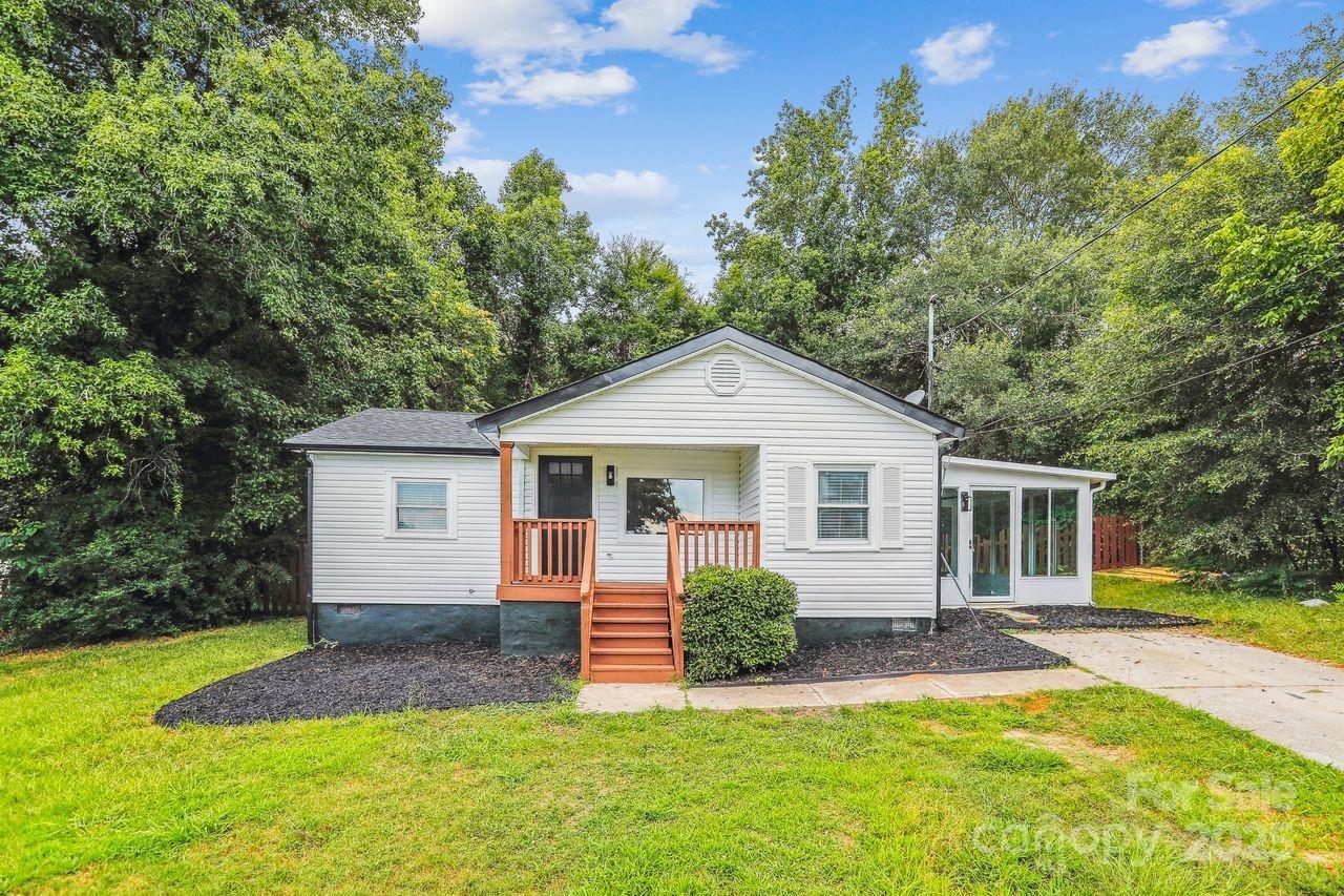 201 Hoyle Cir., Gastonia, NC 28052