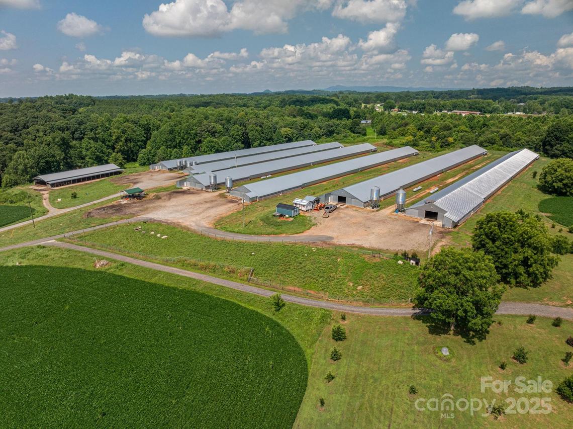 3048 Morning Glory Ln., Vale, NC 28168