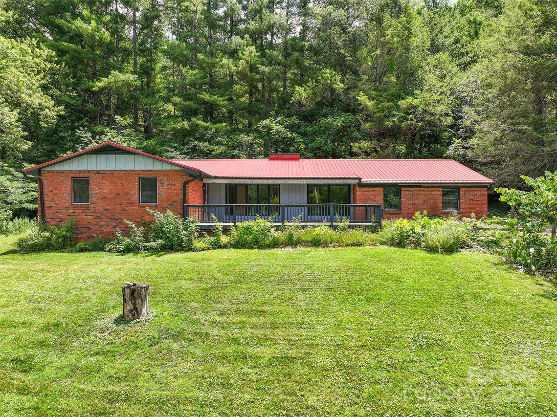71 Auburn Park Dr., Waynesville, NC 28786