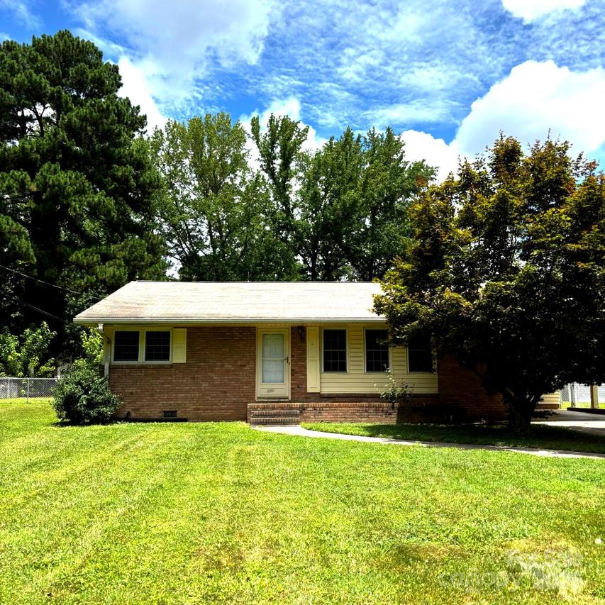 404 Sycamore Rd., Salisbury, NC 28147