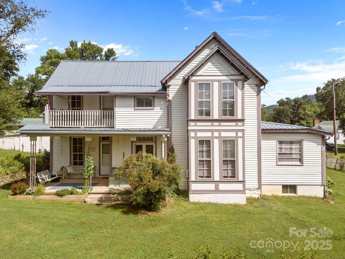 133 Lawson St., Hot Springs, NC 28743
