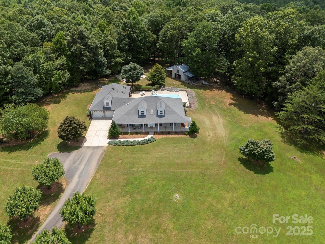 277 Wild Turkey Ln., Rutherfordton, NC 28139