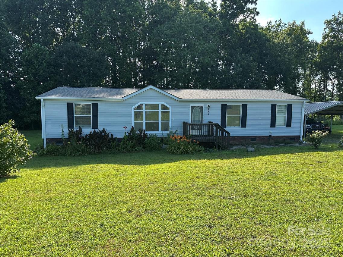 135 Whispering Dr., Harmony, NC 28634