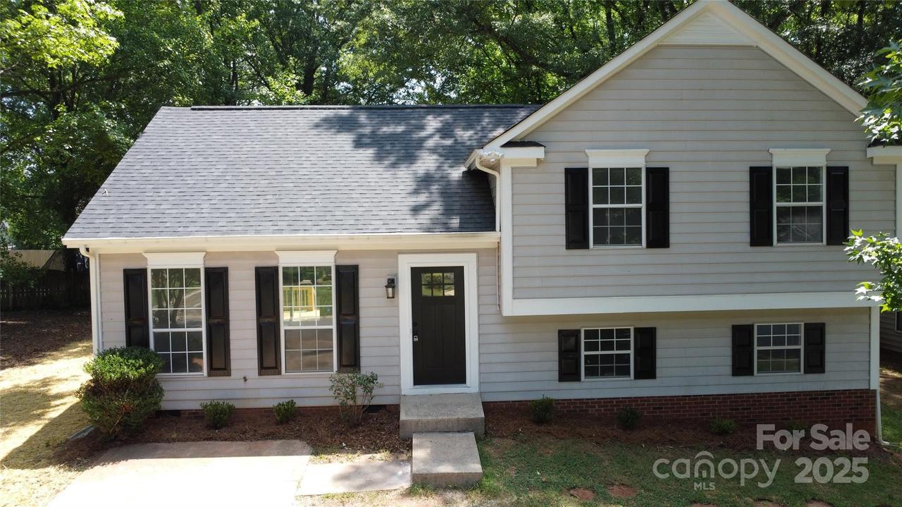 3140 Periwinkle Ct., Charlotte, NC 28269