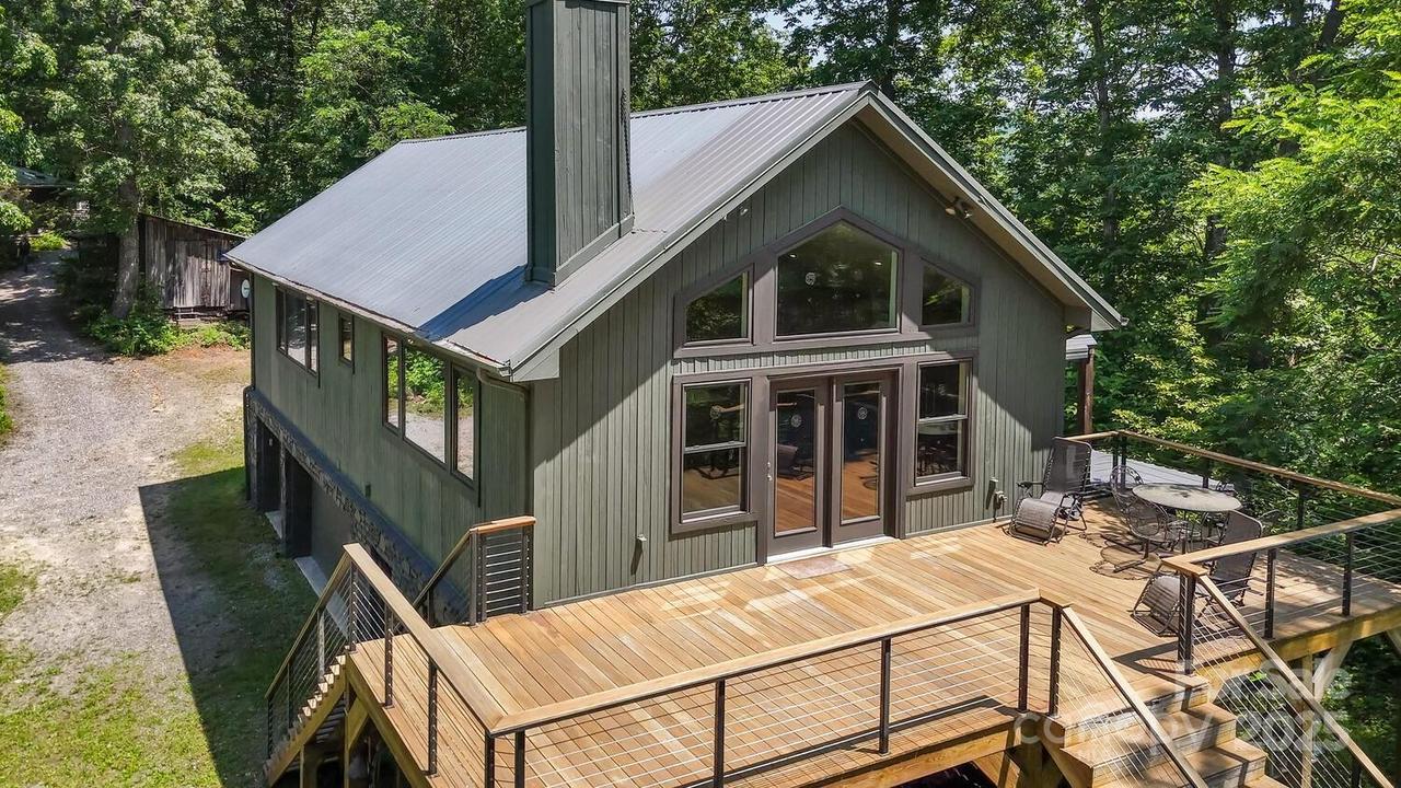 111 & 126 Visionview Way, Black Mountain, NC 28711