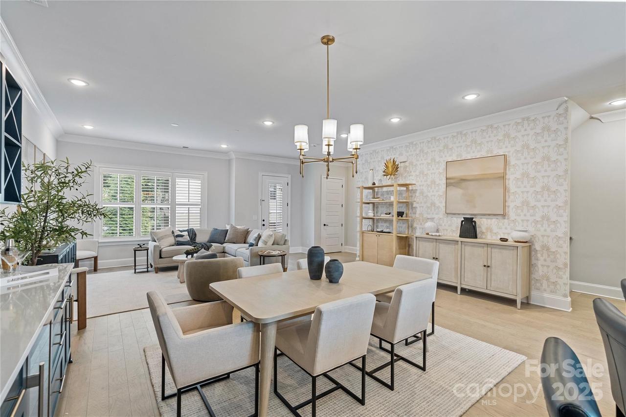 1111 Parkside Greenway Dr., Charlotte, NC 28209