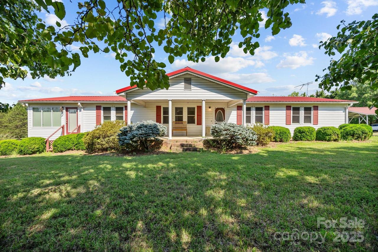 976 Howell Rd., Mocksville, NC 27028